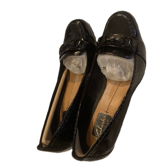 Black Patent Leather Pumps - Picture 11 of 11